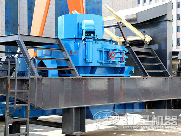 HX3S1848T71型號的輪胎制砂機(jī)+振動篩移動破碎站 HX3S1848T71型號的輪胎制砂機(jī)+振動篩移動破碎站