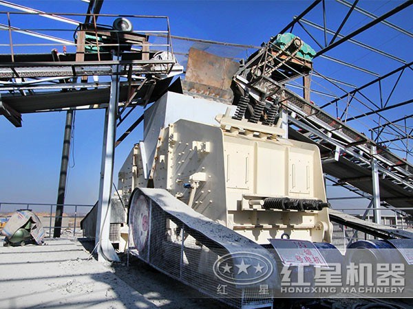 河南500t/h青石破碎生產(chǎn)線現(xiàn)場圖2 河南500t/h青石破碎生產(chǎn)線現(xiàn)場圖2