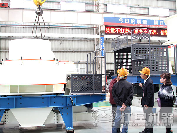 制砂機選型指導(dǎo)現(xiàn)場 制砂機選型指導(dǎo)現(xiàn)場