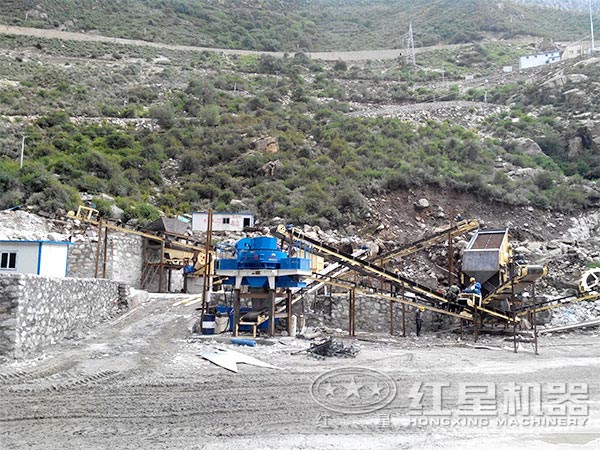 環(huán)保石榴石制砂工作現(xiàn)場 環(huán)保石榴石制砂工作現(xiàn)場