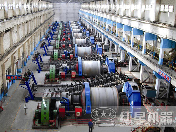 金礦球磨機工作現(xiàn)場 金礦球磨機工作現(xiàn)場