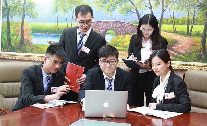 認真商榷設計方案，為用戶提供更科學的投資方針