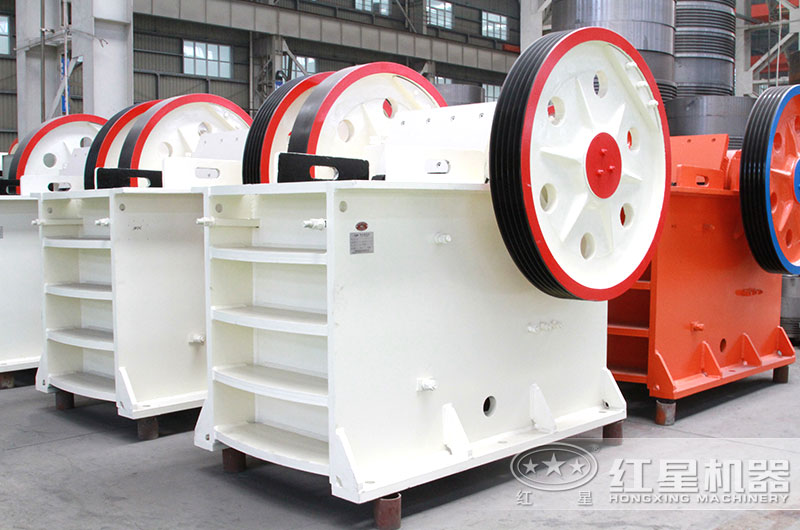 顎式破碎機-進料口大、破碎比大