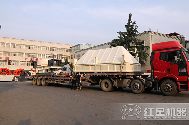 時產(chǎn)50噸制砂機(jī)發(fā)貨，廠家直銷