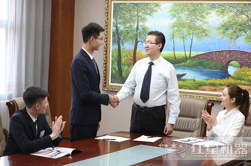 結(jié)合客戶需求量身設(shè)計 結(jié)合客戶需求量身設(shè)計