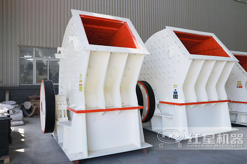 重錘式石子破碎機,可一次成型,減少成本40% 重錘式石子破碎機,可一次成型,減少成本40%