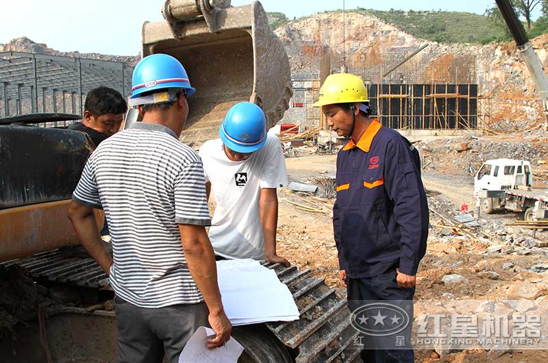 沖擊式破碎機技術指導現場 沖擊式破碎機技術指導現場