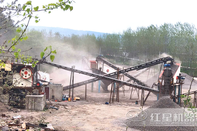 砂石破碎機現(xiàn)場 砂石破碎機現(xiàn)場