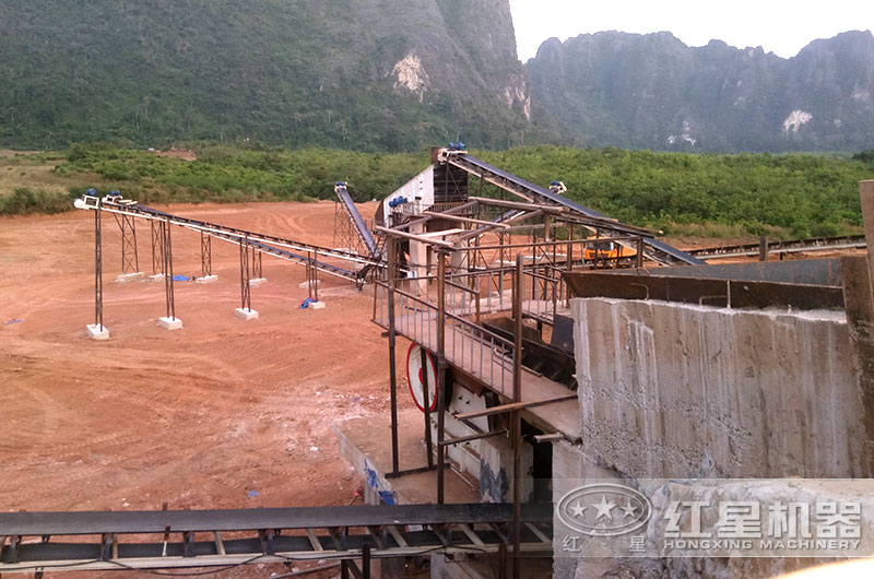 時(shí)產(chǎn)300-400噸石灰石破碎生產(chǎn)線 時(shí)產(chǎn)300-400噸石灰石破碎生產(chǎn)線