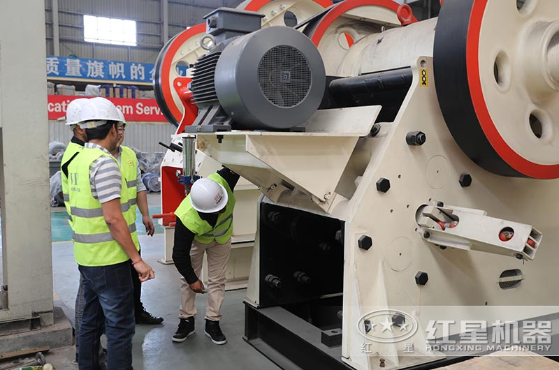 客戶到廠參觀,近距離了解設備 客戶到廠參觀,近距離了解設備