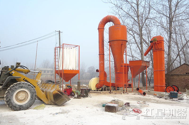 超細(xì)粉碎機(jī)工作現(xiàn)場(chǎng)圖 超細(xì)粉碎機(jī)工作現(xiàn)場(chǎng)圖