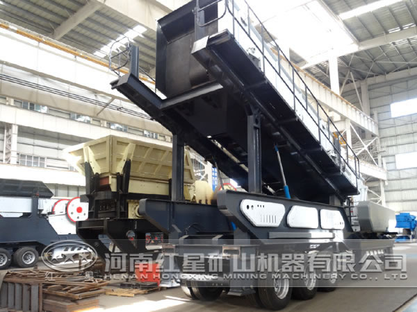 河卵石移動(dòng)式破碎機(jī) 河卵石移動(dòng)式破碎機(jī)