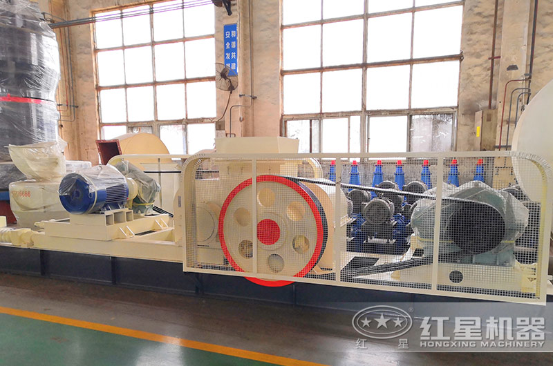 對(duì)輥制砂機(jī) 對(duì)輥制砂機(jī)