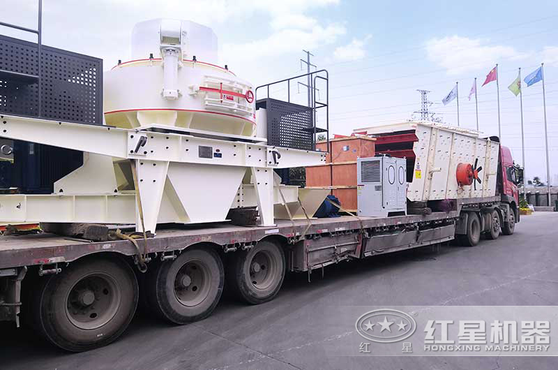 紅星整套石頭磨砂機(jī)器裝車發(fā)貨中 紅星整套石頭磨砂機(jī)器裝車發(fā)貨中