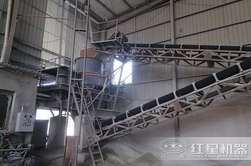 河南焦作花崗巖制砂現(xiàn)場(chǎng) 河南焦作花崗巖制砂現(xiàn)場(chǎng)